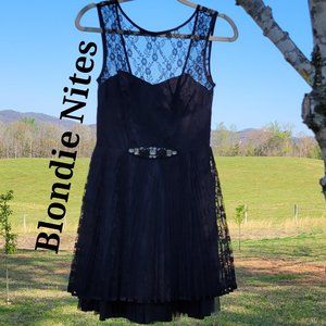 ❣️HP❣️Little black dress! Blondie Nites sleeveless lace dress sz: 3